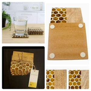 The Boston Warehouse Set of 4 Square Honeysuckle Homestead Resin & Wood Coasters